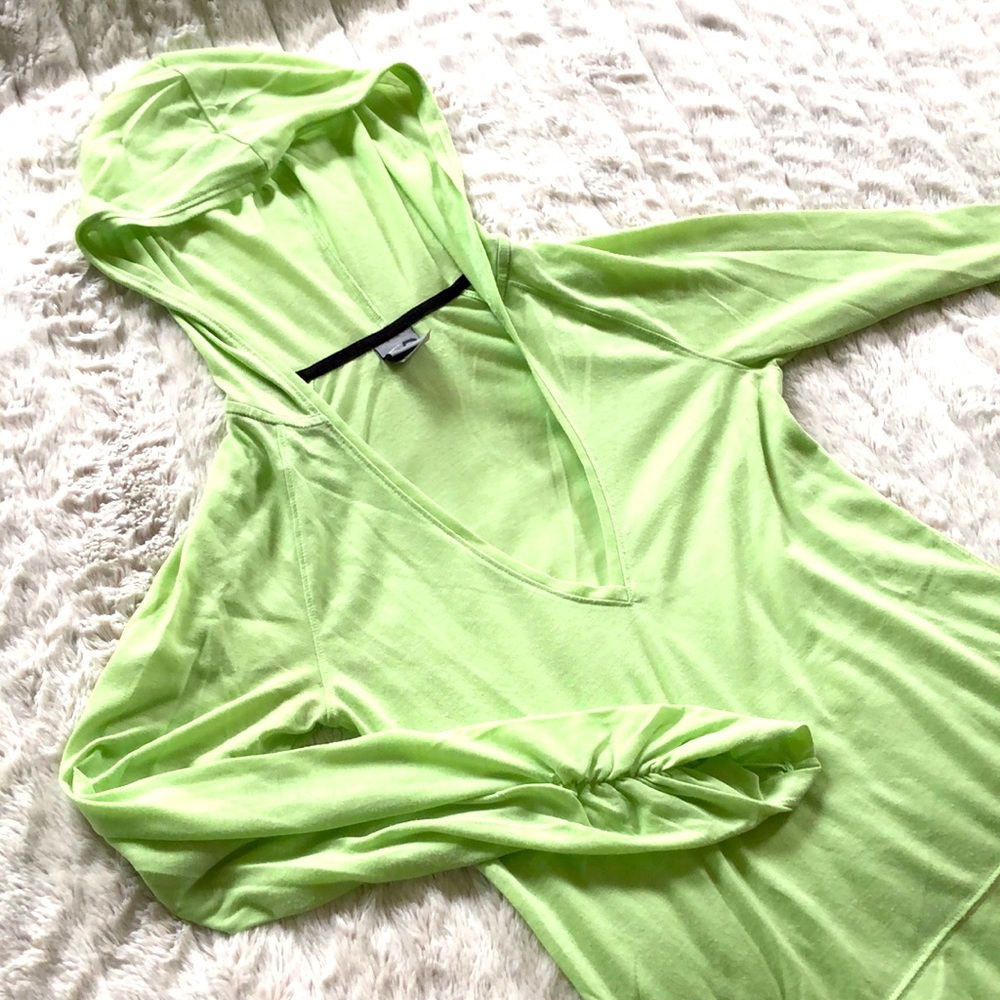 2/$25! ⭐️ C9 by Champion V-neck hooded‎ top